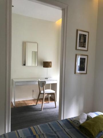 Unique Monsanto View 2 Bedrooms In Campolide Apartment